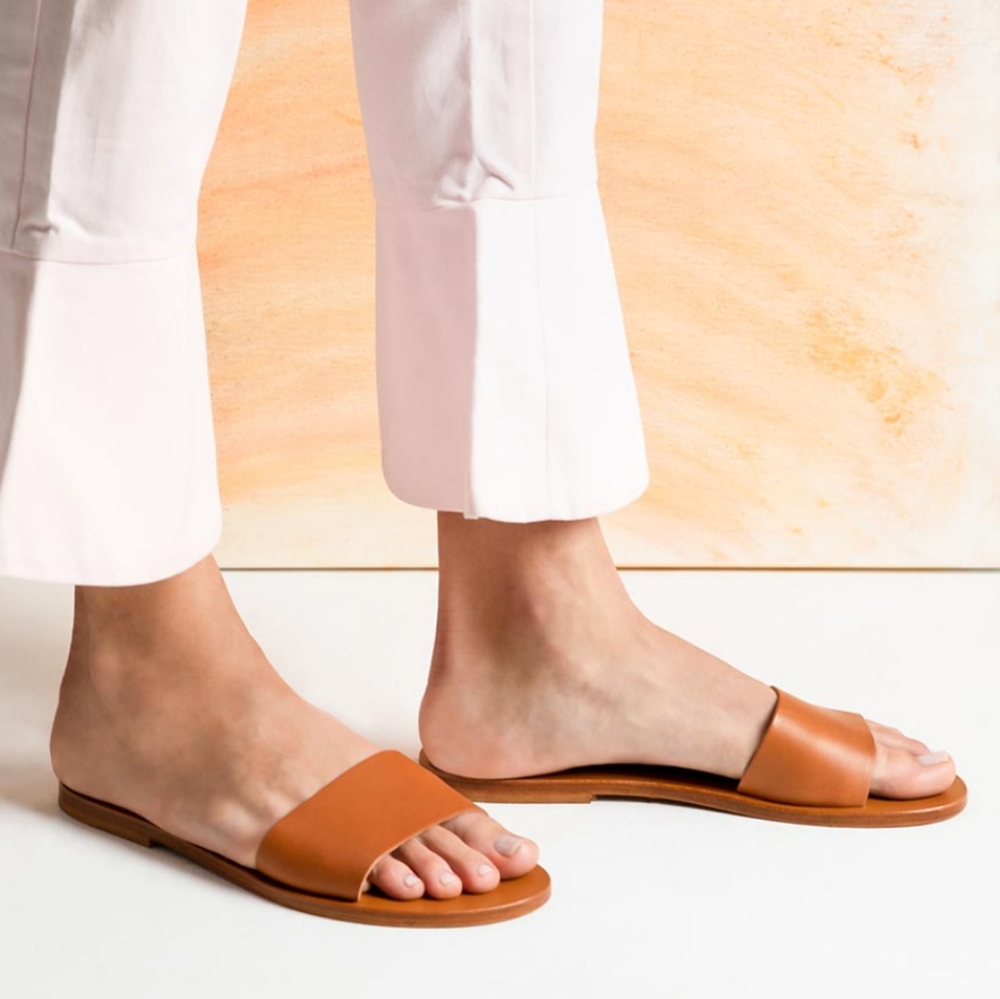 NEW Sappho Slides Brown Sandals Size 9